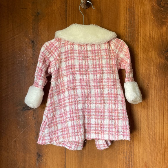 Adorable Youngland Jacket - Picture 3 of 3